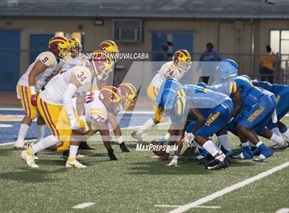 Thumbnail 2 in Roosevelt @ Crenshaw photogallery.