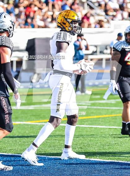 Thumbnail 2 in Polynesian Bowl (Team Mauka vs Team Makai) photogallery.