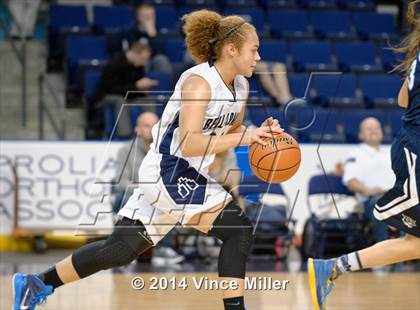 Thumbnail 1 in Bellarmine Prep vs. Lynden Christian photogallery.