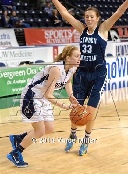 Thumbnail 1 in Bellarmine Prep vs. Lynden Christian photogallery.