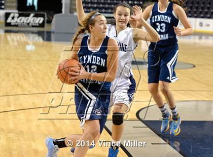 Thumbnail 1 in Bellarmine Prep vs. Lynden Christian photogallery.