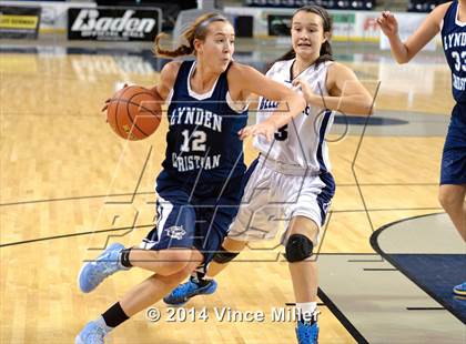 Thumbnail 3 in Bellarmine Prep vs. Lynden Christian photogallery.