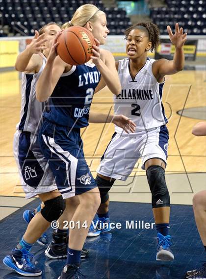 Thumbnail 3 in Bellarmine Prep vs. Lynden Christian photogallery.