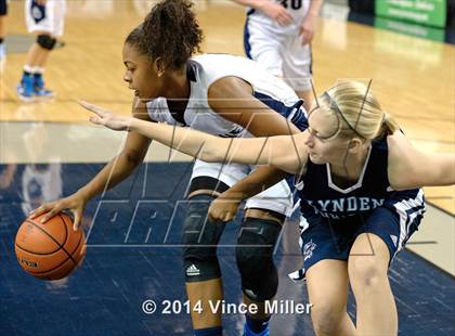Thumbnail 3 in Bellarmine Prep vs. Lynden Christian photogallery.