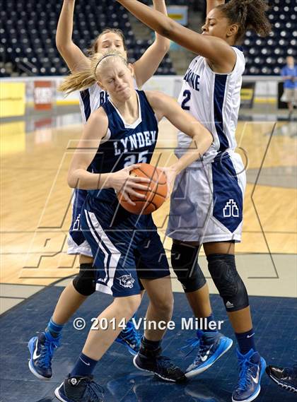 Thumbnail 1 in Bellarmine Prep vs. Lynden Christian photogallery.