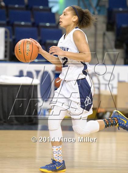 Thumbnail 3 in Bellarmine Prep vs. Lynden Christian photogallery.