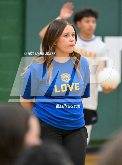 Thumbnail 2 in JV: Sunnyslope vs. Marana (Parents Night) photogallery.