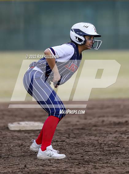 Thumbnail 2 in Liberty vs. Hanford photogallery.