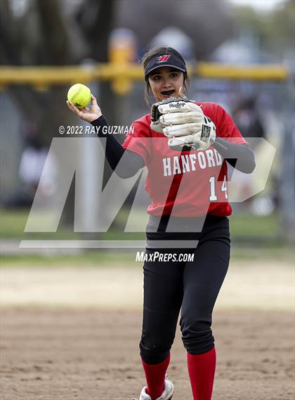 Thumbnail 2 in Liberty vs. Hanford photogallery.