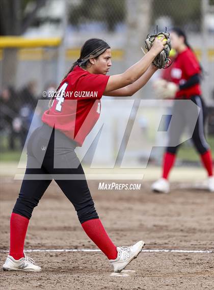 Thumbnail 2 in Liberty vs. Hanford photogallery.