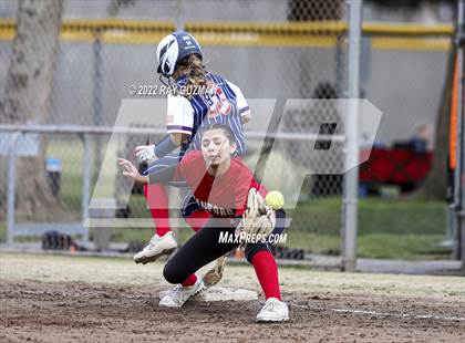 Thumbnail 3 in Liberty vs. Hanford photogallery.