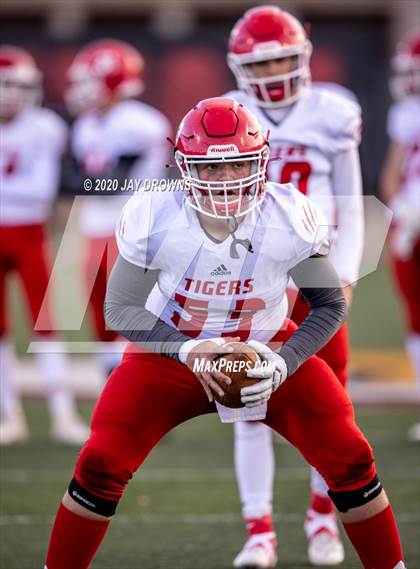 Thumbnail 3 in Duchesne vs. Milford (UHSAA 2A Semifinal) photogallery.
