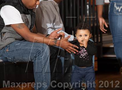 Thumbnail 2 in Turner [R. L.] vs Denton (Carrollton-Farmers Branch Basketball Classic) photogallery.
