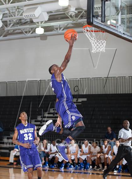 Thumbnail 3 in Turner [R. L.] vs Denton (Carrollton-Farmers Branch Basketball Classic) photogallery.