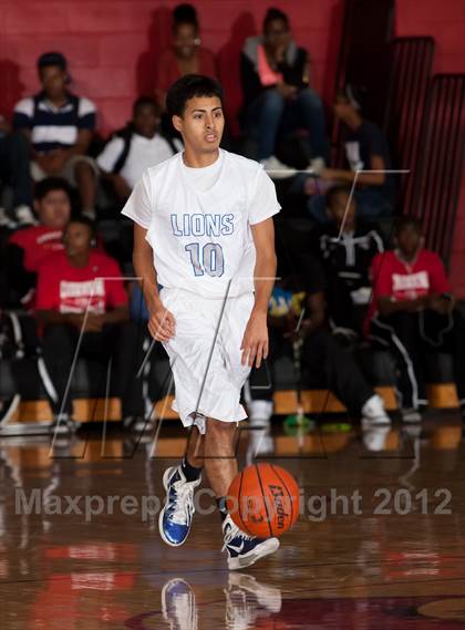 Thumbnail 1 in Turner [R. L.] vs Denton (Carrollton-Farmers Branch Basketball Classic) photogallery.