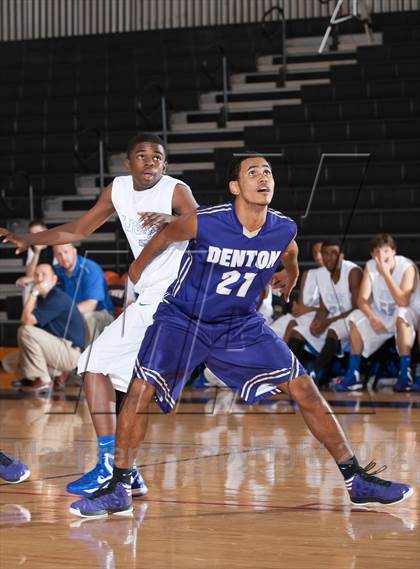 Thumbnail 3 in Turner [R. L.] vs Denton (Carrollton-Farmers Branch Basketball Classic) photogallery.