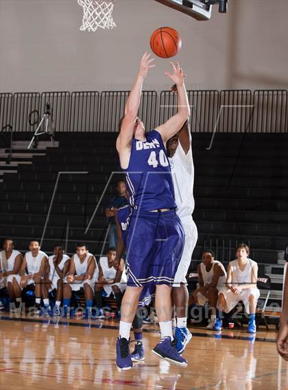 Thumbnail 2 in Turner [R. L.] vs Denton (Carrollton-Farmers Branch Basketball Classic) photogallery.