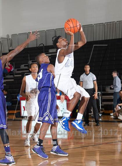 Thumbnail 1 in Turner [R. L.] vs Denton (Carrollton-Farmers Branch Basketball Classic) photogallery.