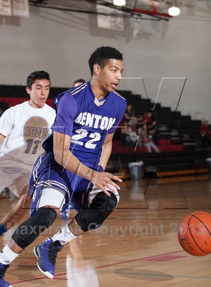 Thumbnail 3 in Turner [R. L.] vs Denton (Carrollton-Farmers Branch Basketball Classic) photogallery.