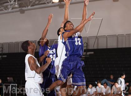 Thumbnail 2 in Turner [R. L.] vs Denton (Carrollton-Farmers Branch Basketball Classic) photogallery.