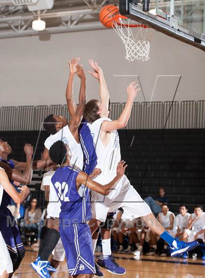 Thumbnail 1 in Turner [R. L.] vs Denton (Carrollton-Farmers Branch Basketball Classic) photogallery.