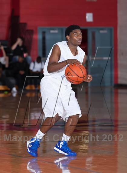Thumbnail 2 in Turner [R. L.] vs Denton (Carrollton-Farmers Branch Basketball Classic) photogallery.