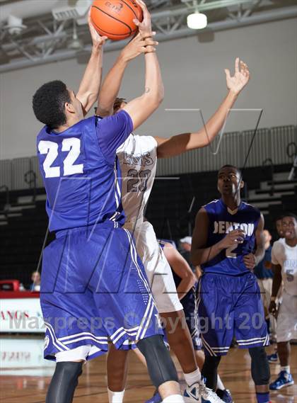 Thumbnail 3 in Turner [R. L.] vs Denton (Carrollton-Farmers Branch Basketball Classic) photogallery.
