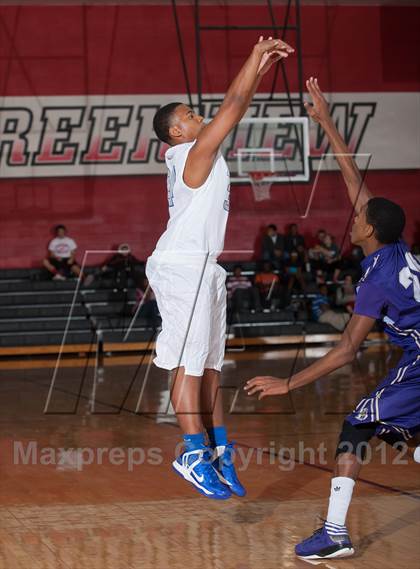 Thumbnail 2 in Turner [R. L.] vs Denton (Carrollton-Farmers Branch Basketball Classic) photogallery.