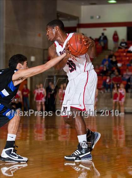 Thumbnail 1 in Marcus vs Plano West  (Texas 5A Region I Final) photogallery.