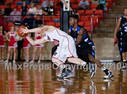Thumbnail 3 in Marcus vs Plano West  (Texas 5A Region I Final) photogallery.