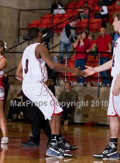 Thumbnail 2 in Marcus vs Plano West  (Texas 5A Region I Final) photogallery.