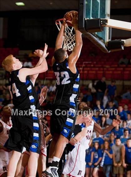 Thumbnail 2 in Marcus vs Plano West  (Texas 5A Region I Final) photogallery.