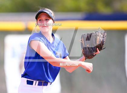 Thumbnail 1 in Paradise Honors vs. Thunderbird (Cool Nights Tournament) photogallery.