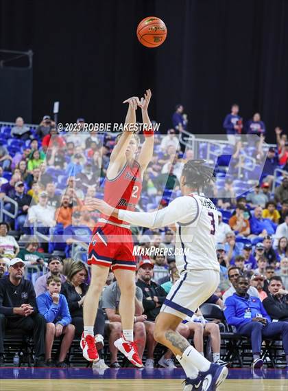 Thumbnail 3 in Kimball vs. Veterans Memorial (UIL 5A Basketball State Semifinal) photogallery.