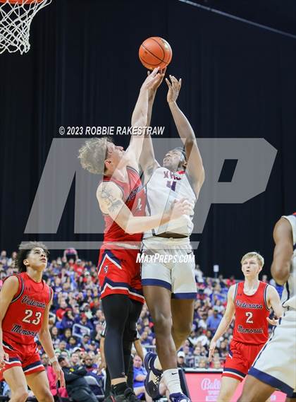 Thumbnail 3 in Kimball vs. Veterans Memorial (UIL 5A Basketball State Semifinal) photogallery.