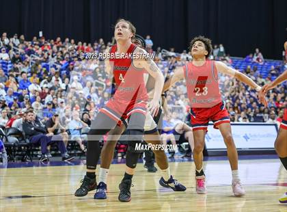 Thumbnail 2 in Kimball vs. Veterans Memorial (UIL 5A Basketball State Semifinal) photogallery.