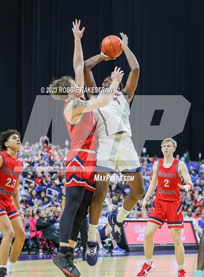 Thumbnail 2 in Kimball vs. Veterans Memorial (UIL 5A Basketball State Semifinal) photogallery.