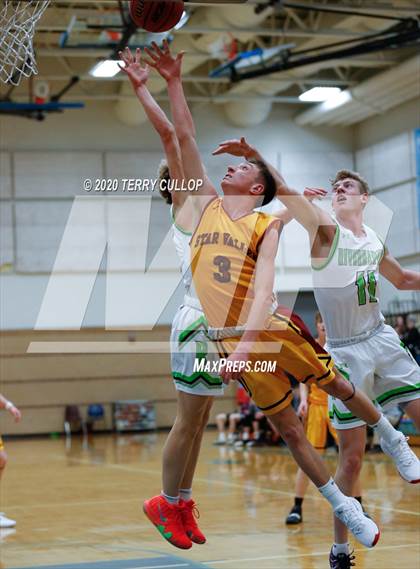 Thumbnail 3 in Star Valley vs. Ridgeline (Eagle Holiday Shootout) photogallery.