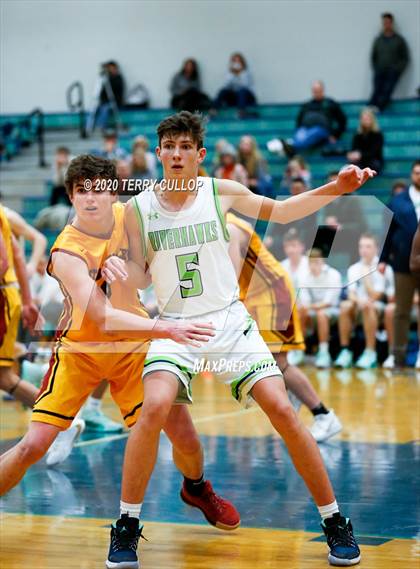 Thumbnail 2 in Star Valley vs. Ridgeline (Eagle Holiday Shootout) photogallery.