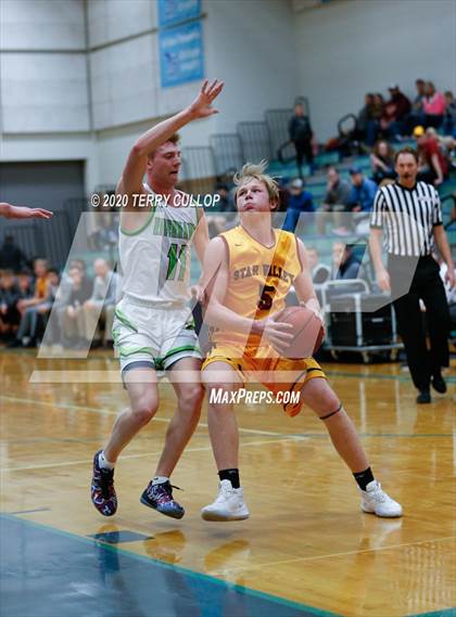 Thumbnail 1 in Star Valley vs. Ridgeline (Eagle Holiday Shootout) photogallery.