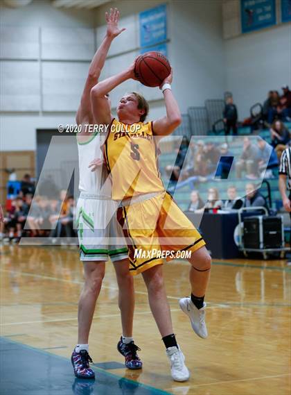 Thumbnail 2 in Star Valley vs. Ridgeline (Eagle Holiday Shootout) photogallery.