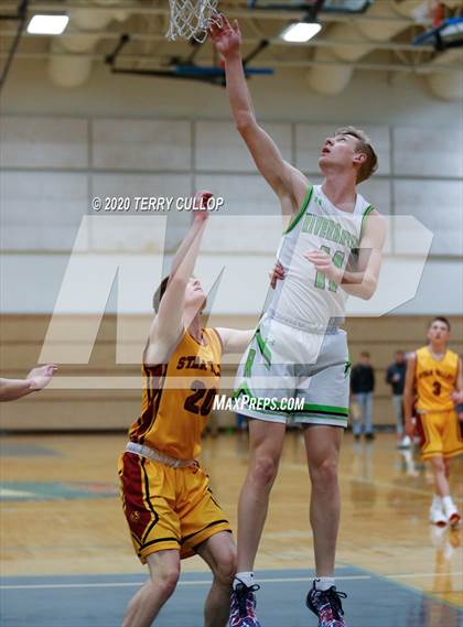 Thumbnail 2 in Star Valley vs. Ridgeline (Eagle Holiday Shootout) photogallery.