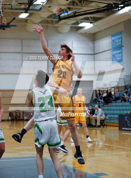 Thumbnail 2 in Star Valley vs. Ridgeline (Eagle Holiday Shootout) photogallery.