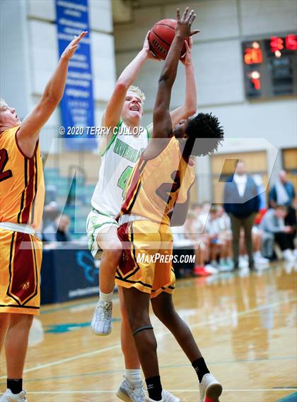 Thumbnail 2 in Star Valley vs. Ridgeline (Eagle Holiday Shootout) photogallery.