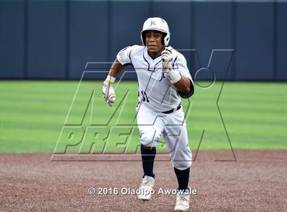 Thumbnail 1 in Oak Ridge vs. Dallas Jesuit (UIL Class 6A Region II Semifinal) photogallery.