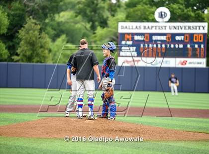Thumbnail 1 in Oak Ridge vs. Dallas Jesuit (UIL Class 6A Region II Semifinal) photogallery.