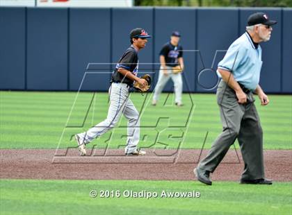 Thumbnail 1 in Oak Ridge vs. Dallas Jesuit (UIL Class 6A Region II Semifinal) photogallery.