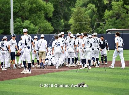 Thumbnail 1 in Oak Ridge vs. Dallas Jesuit (UIL Class 6A Region II Semifinal) photogallery.