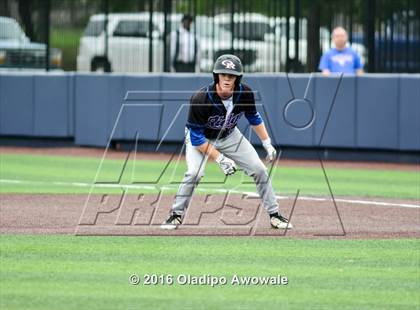 Thumbnail 3 in Oak Ridge vs. Dallas Jesuit (UIL Class 6A Region II Semifinal) photogallery.