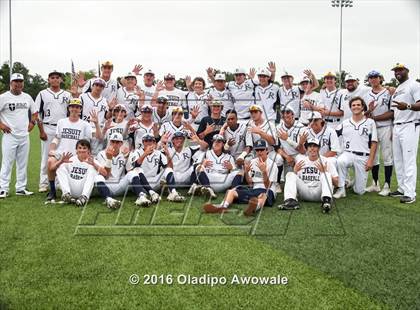 Thumbnail 1 in Oak Ridge vs. Dallas Jesuit (UIL Class 6A Region II Semifinal) photogallery.